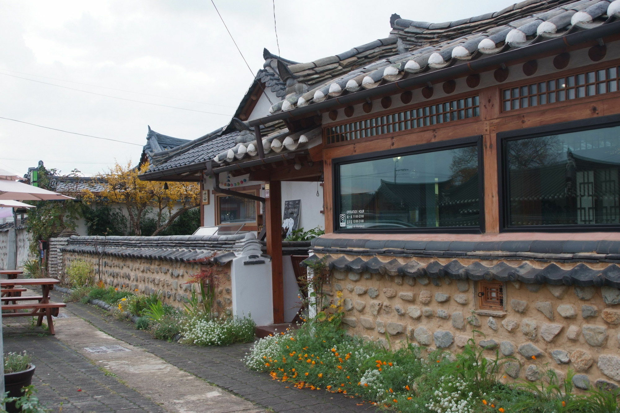 Floral Space Hanok Guesthouse Gyeongju Exteriör bild